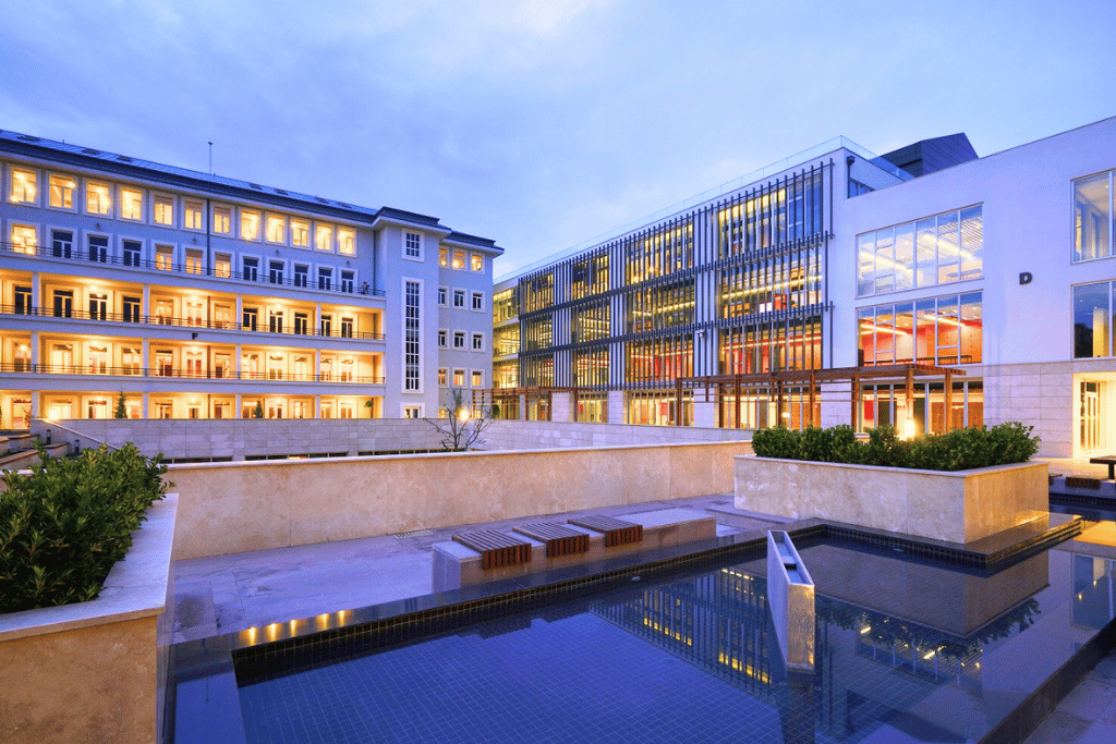 TED UNIVERSITY TRADE RESEARCH CENTER